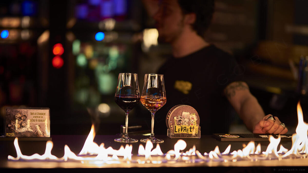 020 Ca chauffe au Levrette Café !    