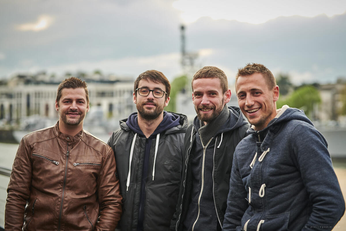 20190405 Levrette Cafe 2 ans 4885  