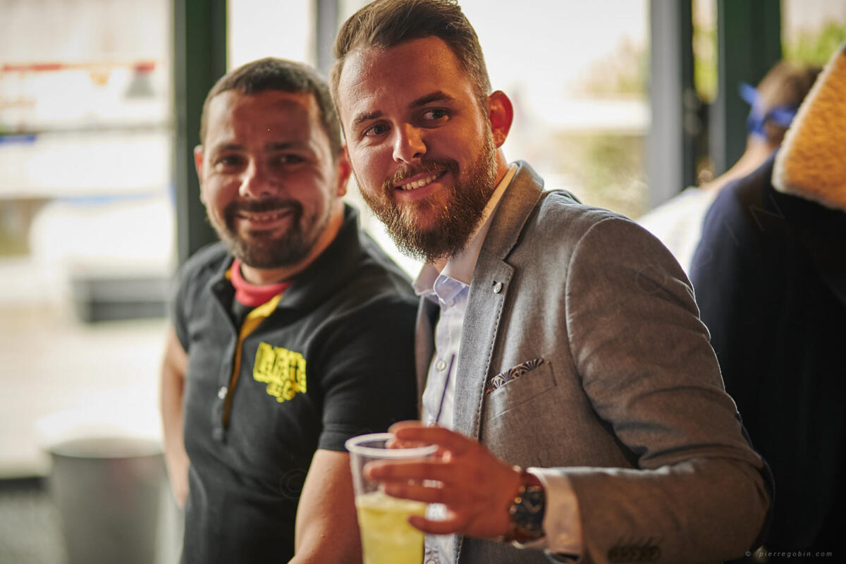 20190405 Levrette Cafe 2 ans 4804    