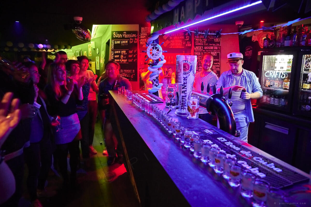 20190405 Levrette Cafe 2 ans 5126    