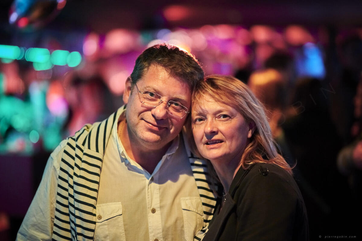 20190406 Levrette Cafe 2 ans 5366    